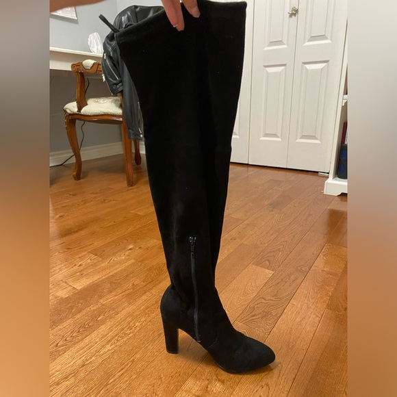 Over the knee suede boots size 8W - Picture 2 of 4